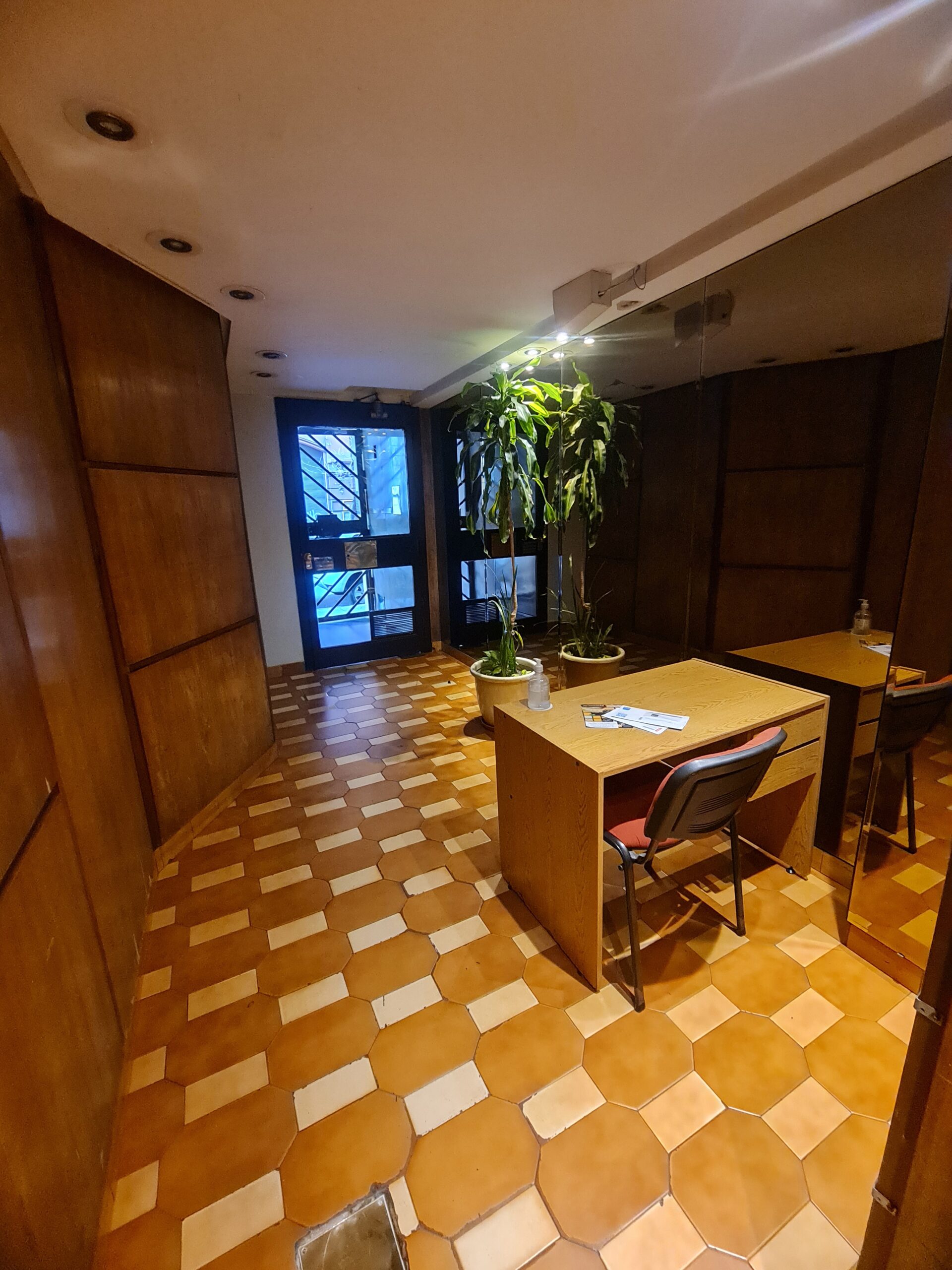 RESERVADO! 1 AMB C/FRENTE RIOBAMBA 374 COCINA SEPARADA Y LAVADERO INDEP. (BARRIO: CONGRESO) - Imagen 3