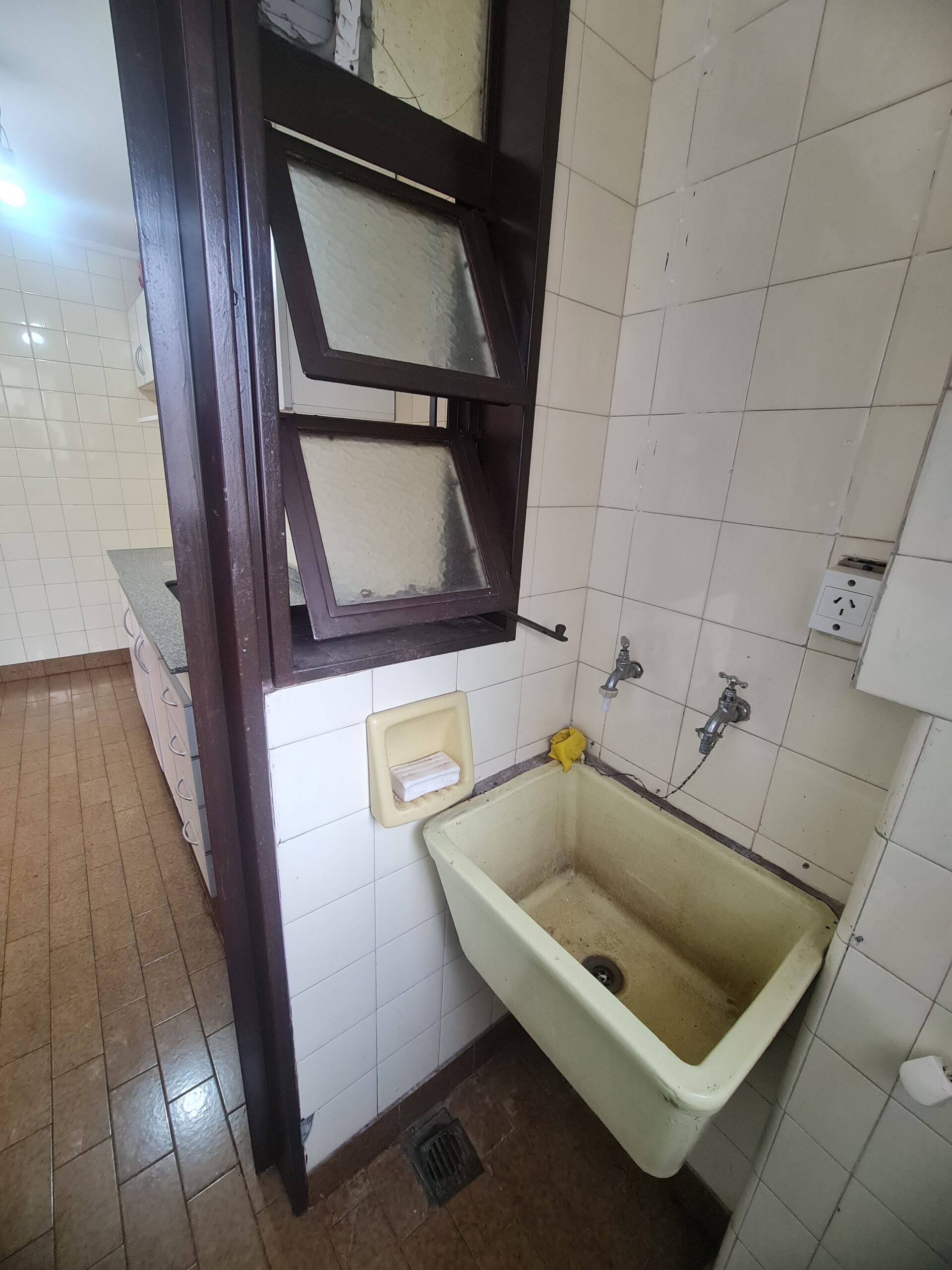 RESERVADO! 1 AMB C/FRENTE RIOBAMBA 374 COCINA SEPARADA Y LAVADERO INDEP. (BARRIO: CONGRESO) - Imagen 11