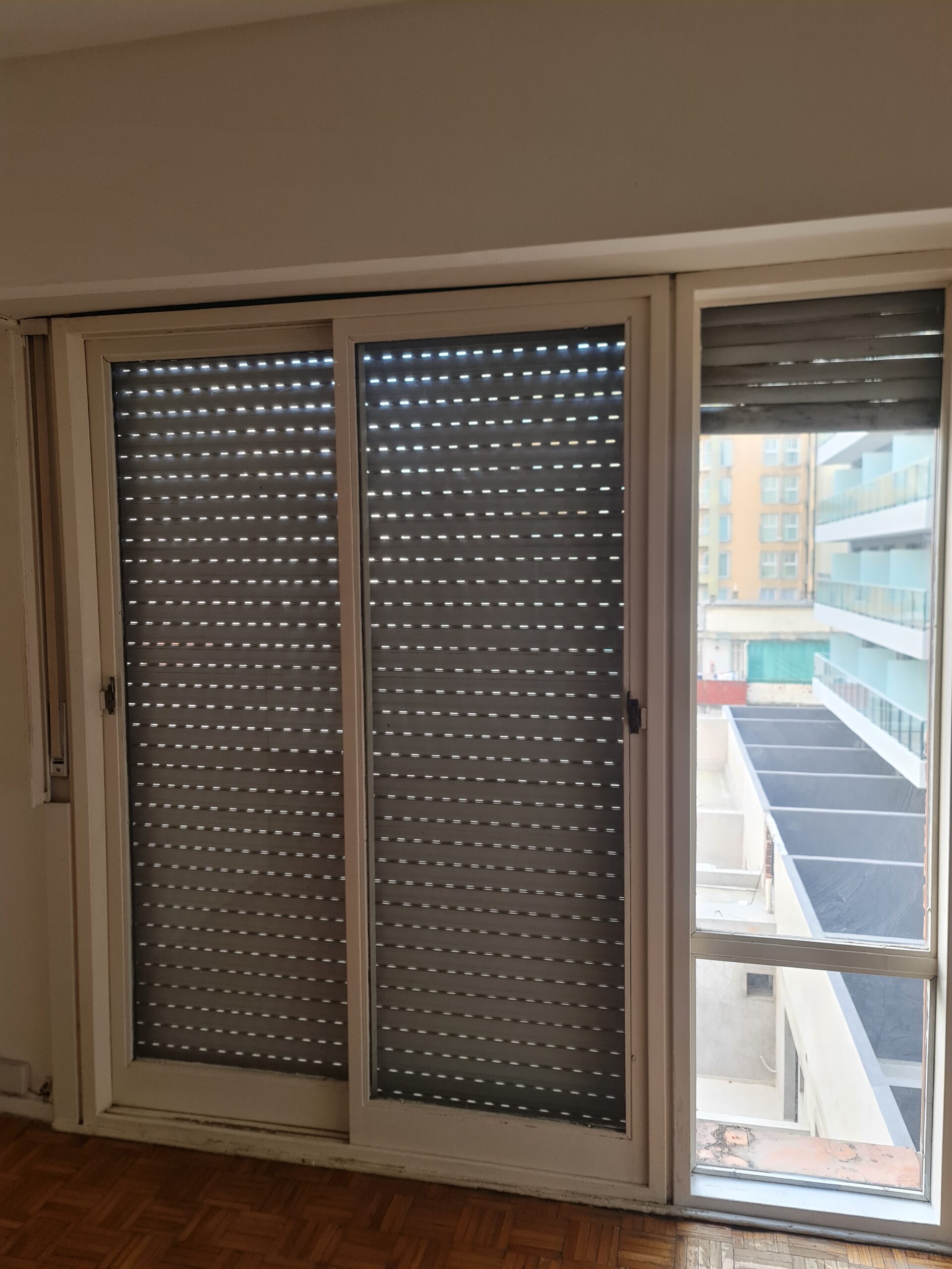 RESERVADO! 1 AMB C/FRENTE RIOBAMBA 374 COCINA SEPARADA Y LAVADERO INDEP. (BARRIO: CONGRESO) - Imagen 14