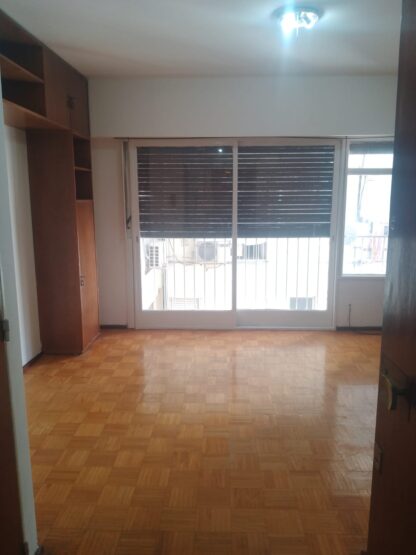 1 AMB AV CORRIENTES 1600  (BARRIO: CONGRESO)