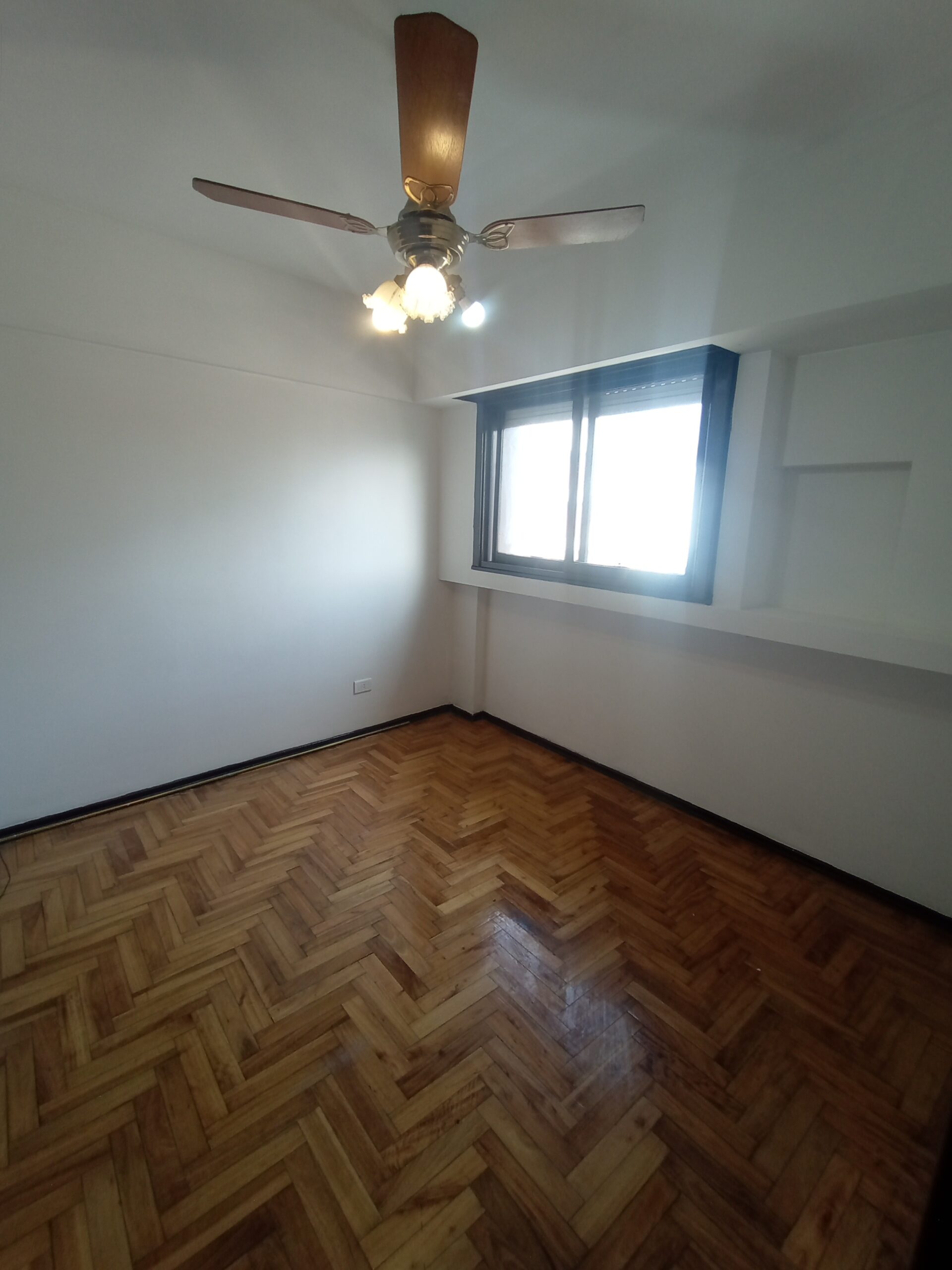 2 AMB Hermoso DPTO FRENTE BALCON, Mucha luz natural (BARRIO: ALMAGRO) - Imagen 9