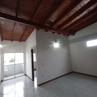 2 AMB LOMAS DE ZAMORA, S/EXPENSAS, C/FRENTE CON BALCON 50 MTS