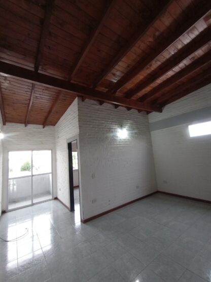 2 AMB LOMAS DE ZAMORA, S/EXPENSAS, C/FRENTE CON BALCON 50 MTS