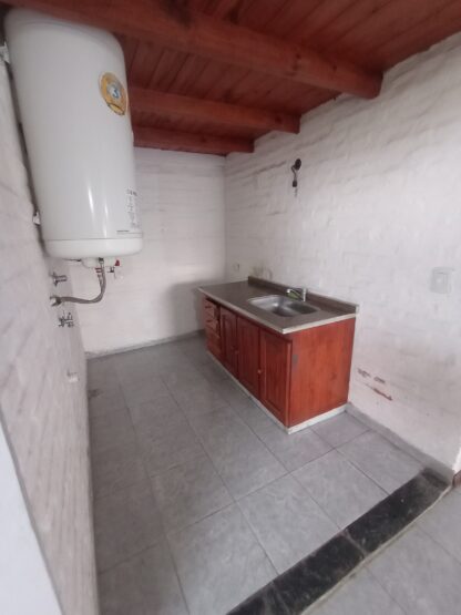 2 AMB LOMAS DE ZAMORA, S/EXPENSAS, C/FRENTE CON BALCON 50 MTS - Imagen 11