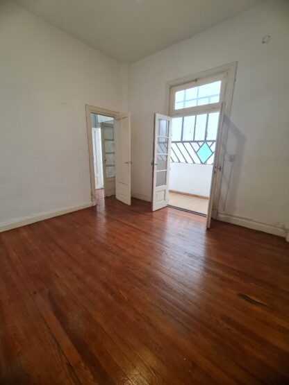 3 AMB, 57 MTS, A RECICLAR  SARMIENTO 2081 3ª (BARRIO: CONGRESO)