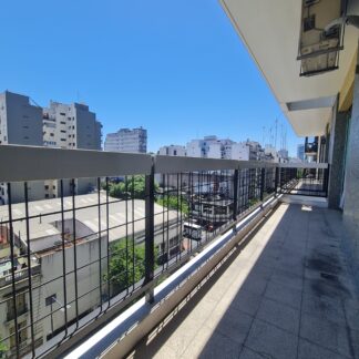 3 Amb AV BELGRANO 1800, 8 PISO FRENTE BALCON CORR, COC COMEDOR, DEP + COCHERA Y BAULERA (BARRIO: BALVANERA)