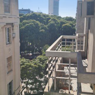 1 AMB FRENTE BALCON FLORIDA 939 8ª (BARRIO: SAN NICOLAS)