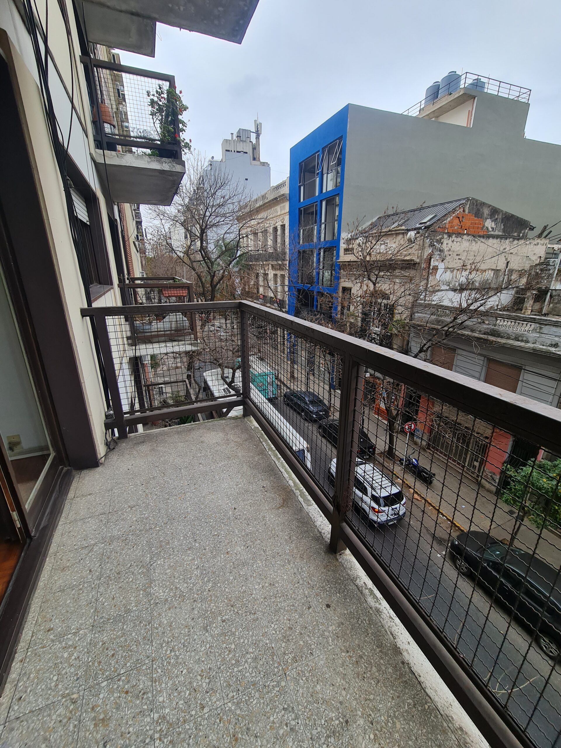 2 AMB FRENTE BALCON VISTA PANORAMICA, HIPOLITO IRIGOYEN 2193 6ª (BARRIO: BALVANERA) - Imagen 3