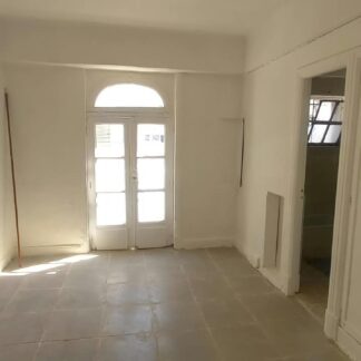 1 AMB MONTEVIDEO 743 6ª FRENTE BALCON CHICO (BARRIO:SAN NICOLAS)